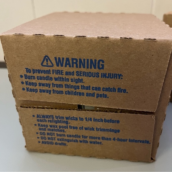 Bath and Body Works Mahogany Balsam 3-Wick Candle - Picture 7 of 7